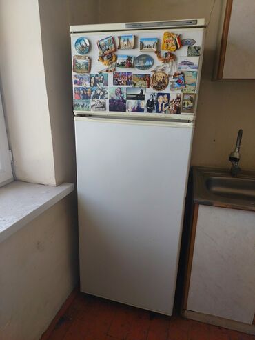 холодильник морозилка: Холодильник Atlant, Б/у, Двухкамерный, 60 * 160 * 50