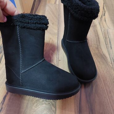 najtoplije cizme za zimu: Ugg čizme, Veličina - 29