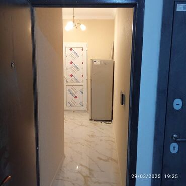 absheron insaat: Kirayə mənzil aylıq 400 manat tam təmirli əşyalı . Riyad Ticarət