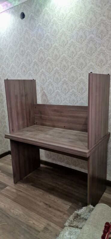 куб жыгач: Продаю стол покупали для офиса по 5930, отдам дешевле позвоните!