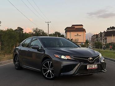 corolla 2016: Toyota Camry: 2020 г., Седан — 2