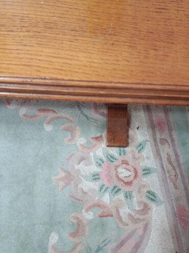 Stilski klub stolovi: Drveni klub-sto, klasičnog dizajna od hrastovine puno drvo sitne — 9