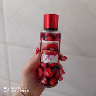 Perfume: Victoria secret body mist🌸
Malo koriscen stoga i cena 1500🍀