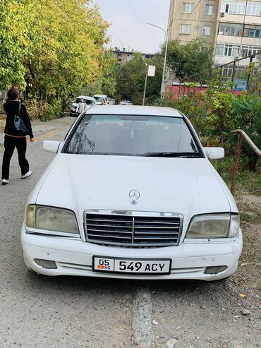 сплинтер мерс: Mercedes-Benz 220: 1996 г., 2.2 л, Механика, Бензин, Седан