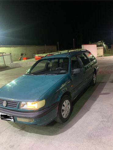 купить автомобиль маз в бишкеке: Volkswagen Passat Variant: 1994 г., 1.8 л, Механика, Бензин, Универсал