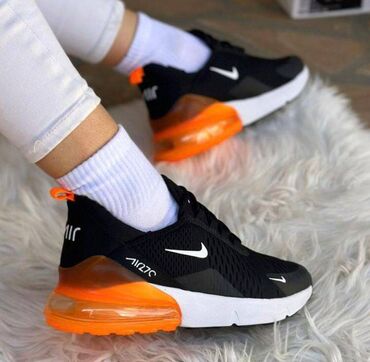 spic patike: Nike air max 270 patike

Novo
Brojevi 36 do 41