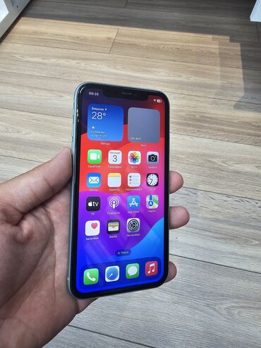 сколько стоят разные телефоны: IPhone 11, Б/у, 64 ГБ, Sierra Blue, Зарядное устройство, Чехол, 81 %