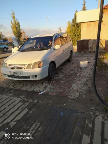 Продажа авто: Toyota Gaia: 2000 г., 2 л, Автомат, Бензин