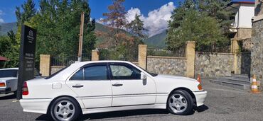 Mercedes-Benz: Mercedes-Benz C-Sinif (W202) sedan - Kuzov: ağ rəng, 4 qapılı sedan — 5