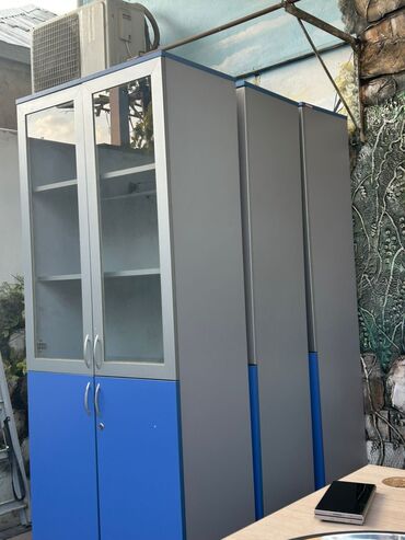 Ofis dolabları: Ofis dolabı 3 ədəddir yaxşı vəziyyətdə, bir ədədi 50 manat.Hövsan