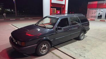фольксваген мултивен: Универсал Volkswagen Passat B3, выполненный в черном цвете, обладает
