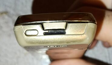 Nokia: Nokia 8 Sirocco, rəng - Qızılı, Düyməli — 3