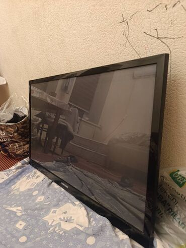 кронштейн для тв: Б/у Телевизор Samsung LED экран 70" HD (1366x768)