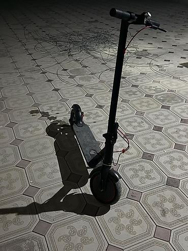 elektron gitaralar: 35 km suretle gedir yenidir tecili satilir Elektroskuter – qara — 2