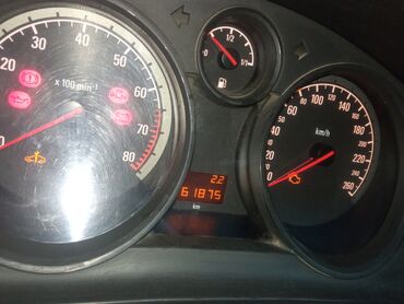 Opel: Opel Astra H – 5 qapılı hetçbek Xüsusiyyətlər: - Kuzov: tünd göy — 3