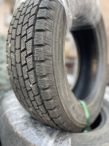 Шины: Шины 225 / 65 / R 17, Зима, Б/у, Комплект, Легковые, Корея, Hankook