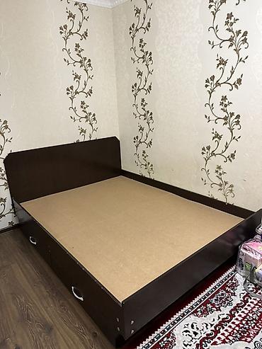 хранение: Двуспальная кровать, Б/у, С ящиком для хранения, длина - 200 см — 1