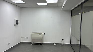 квартира офис аренда: Сдаю The entire office: 23 м², В бизнес центре, С ремонтом, 1 линия, С отдельным входом — 3