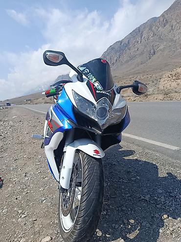 Мототехника: Спортбайк Suzuki, 600 куб. см, Бензин, Взрослый, Б/у — 1