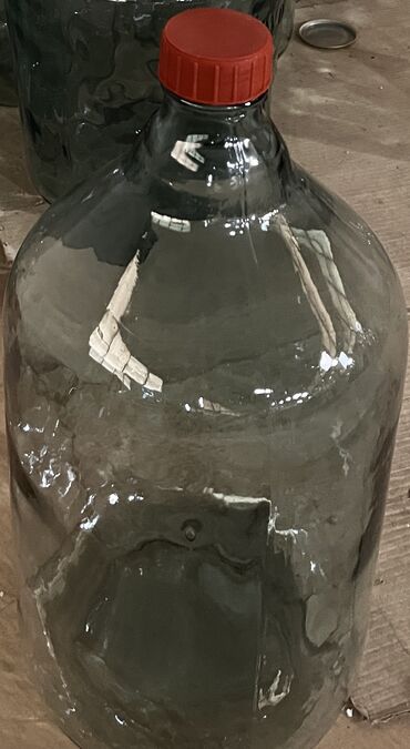 стеклянный бутыль 20 литров: 20 litrlik balon evdə çaxır, sirke və kompot hazırlamaq üçün ideal