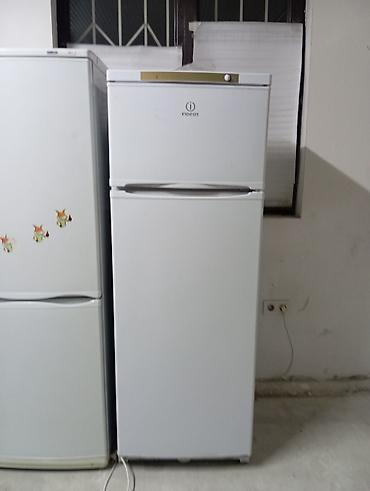 Холодильник Indesit, Б/у, Двухкамерный