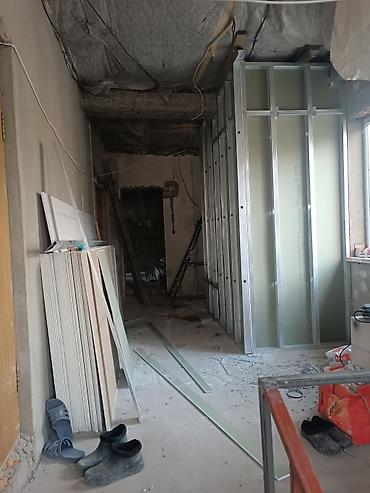 Продажа коттеджей и домов: Сдаётся капитальный двухэтажный дом на огороженном участке. Основные — 11