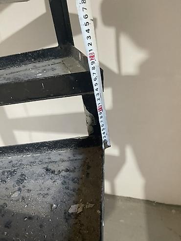 dəmir deşən: Metal vintli pilləkən dəsti - Material: qalın divarlı metal mərkəzi — 8