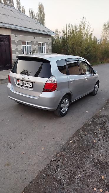 свеча фит: Honda Fit: 2002 г., 1.3 л, Вариатор, Бензин, Хэтчбэк — 2