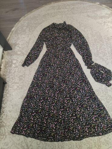 вечернее платье с камнями сваровски: Вечернее платье, Классическое, Длинная модель, С рукавами, XL (EU 42), 2XL (EU 44)