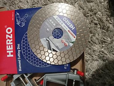 Укладка плитки: Подготовка стен для укладки, Подготовка стен для грунтовки, Резка плитки | Керамическая плитка, Керамогранитая плитка, Мозаичная плитка | Вертикальная укладка, Диагональная укладка, Горизонтальная укладка Больше 6 лет опыта — 9