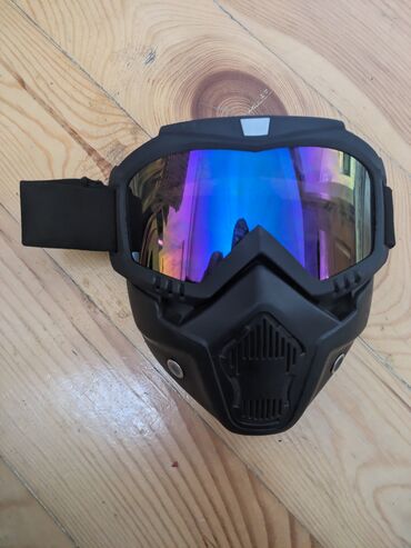 водительские очки: Продается защитная маска(очки)от ветра,пыли,солнца. Подойдет как для
