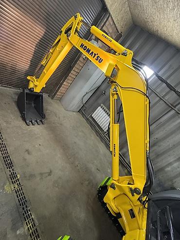 Экскаваторы: Экскаватор, Komatsu, Гусеничный — 9