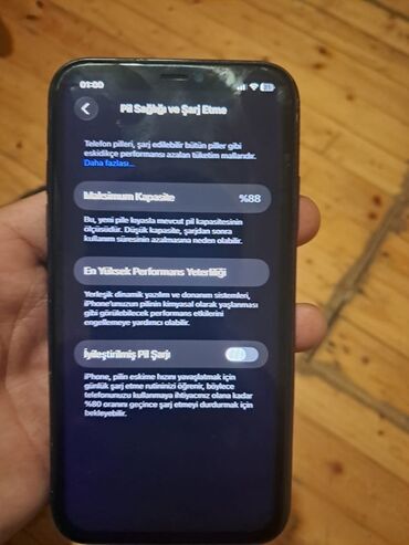 Apple iPhone: IPhone 11, 64 GB, Qara, Face ID — 2