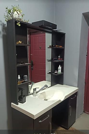Berber şal n mebeli satılır 150 azn.Yaxşı veziyyetde.Ünvan