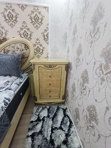 köhnə kravat: Temiz malayziyanın istifadə edilmiş Yataq otağı mebeli satılır.Kravat — 4
