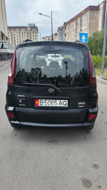 тайота карер: Toyota Yaris Verso: 2003 г., 1.3 л, Механика, Бензин, Хэтчбэк