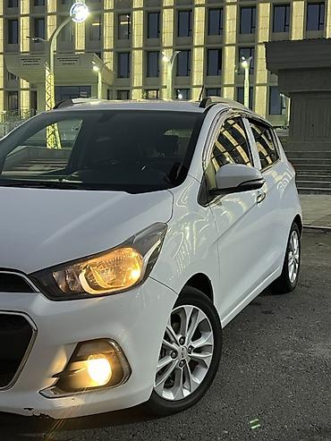 chevrolet cobolt: Chevrolet Spark: 2017 г., 1 л, Автомат, Бензин, Хэтчбэк — 2