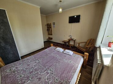 Посуточная аренда комнат: Гостевой дом с номерами различной вместимости Описание: - Уютные — 5