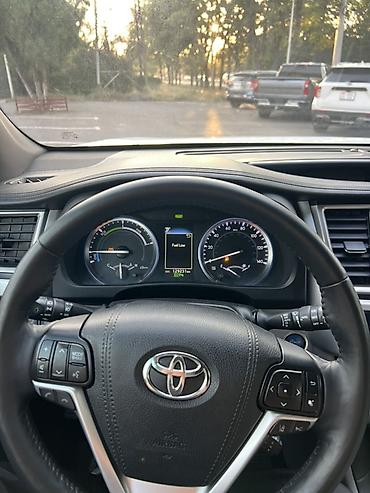 highlander 2017: Toyota Highlander: 2017 г., 3.5 л, Вариатор, Гибрид, Кроссовер — 8