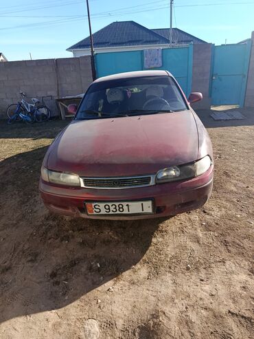 Mazda: Mazda 626: 1993 г., 1.8 л, Механика, Седан — 10