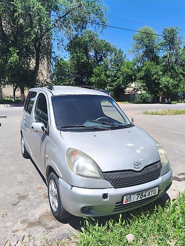 e klass: Toyota Yaris Verso: 2001 г., 1.3 л, Механика, Бензин, Универсал — 1