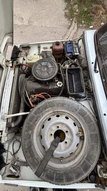 VAZ (LADA): Maşın saz vezyetdedir.heç bir problemi yoxdur zavod maşındır vuruğ — 14