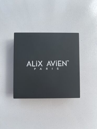 отдам косметику: Запеченный хайлайтер Alix Avien 01 Sparkling ivory. Заказывала онлайн