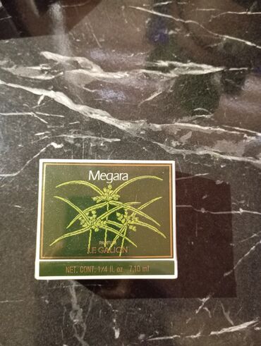 Ətriyyat: 1-Diorissima -170 ( 7.5 ml ) 2-Miss dior 150 azn (7.5 ml ) 3-Kachet — 2