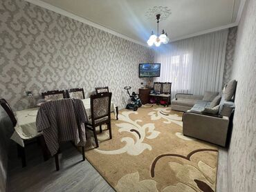 6 parallel kucesi: Bakı, 3 otaqlı, Köhnə tikili, m. Əhmədli, 82 kv. m