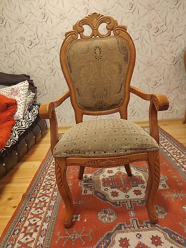 nar agacı: Klassik üslublu yemək dəsti - Tərkib: iri ölçülü düzbucaqlı masa və 8 — 2