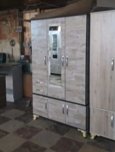 Dolablar: Yeni, Açılan, 3 qapılı Düz dolab, Qarderob, paltar dolabı — 9