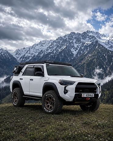 колор: Toyota 4Runner: 2022 г., 4 л, Автомат, Бензин, Внедорожник — 1