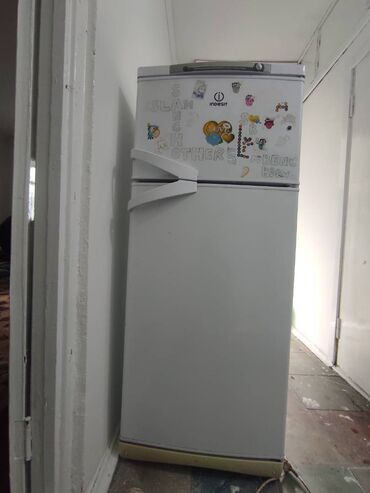 продаю бу холодильники: Холодильник Indesit, Б/у, Side-By-Side (двухдверный)