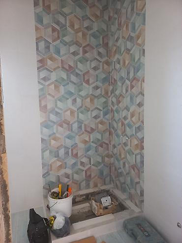 Укладка плитки: Подготовка стен для укладки, Подготовка стен для грунтовки, Резка плитки | Керамическая плитка, Керамогранитая плитка, Мозаичная плитка | Вертикальная укладка, Диагональная укладка, Горизонтальная укладка Больше 6 лет опыта — 21